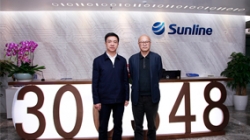 上海市委金融办常务副主任周小全一行到访米兰体育参观调研